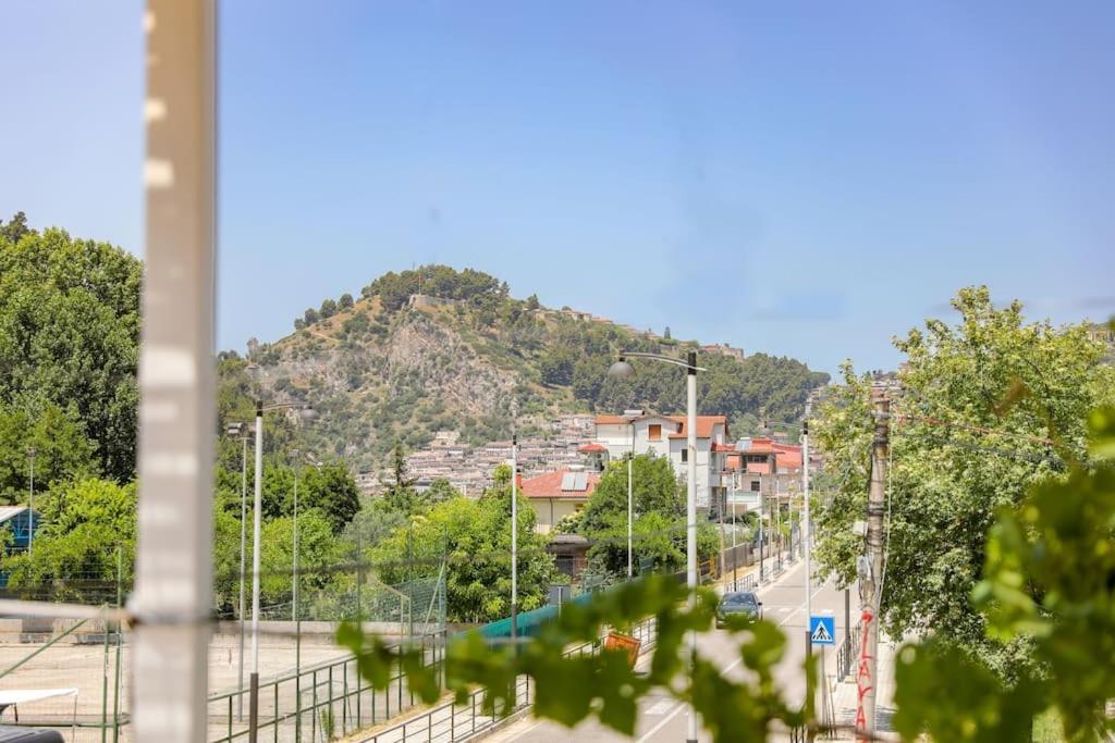 Cereni Guesthouse Berati Exterior foto